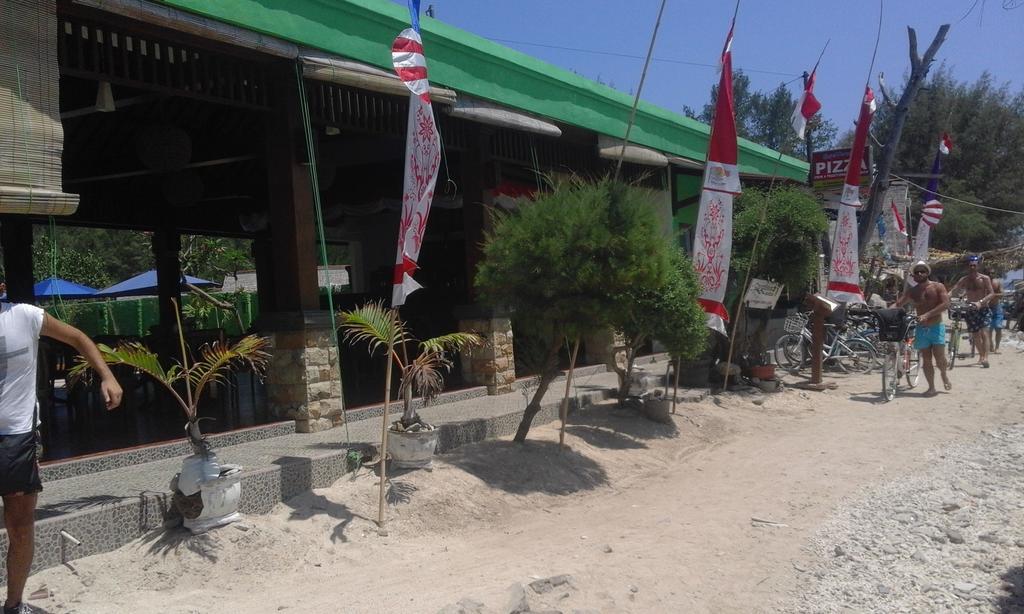 Coral Beach Pizza Cottages Джили Трауанган Екстериор снимка