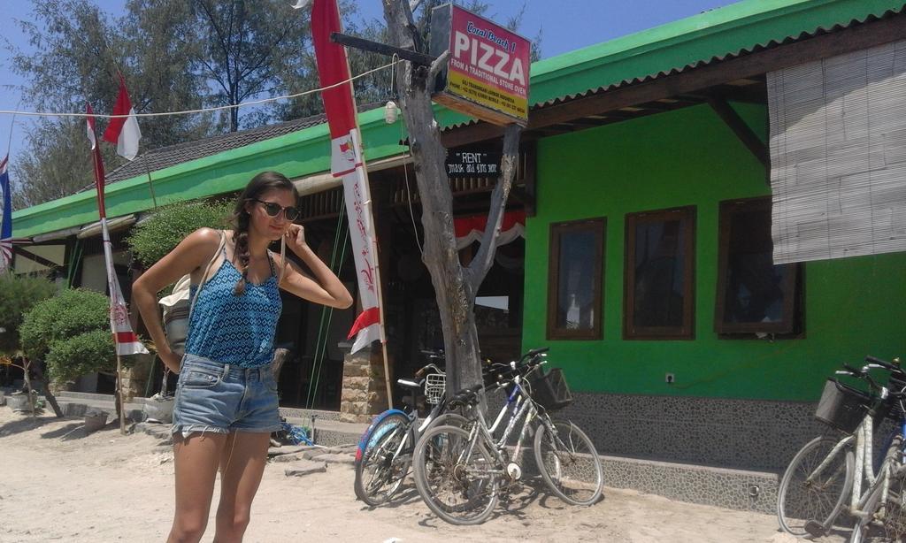 Coral Beach Pizza Cottages Джили Трауанган Екстериор снимка