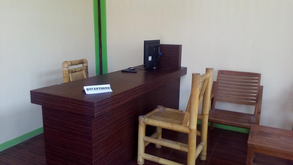 Coral Beach Pizza Cottages Джили Трауанган Екстериор снимка