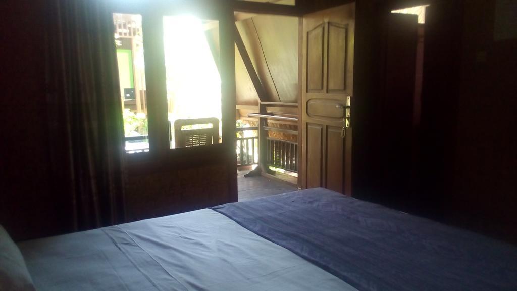 Coral Beach Pizza Cottages Джили Трауанган Екстериор снимка
